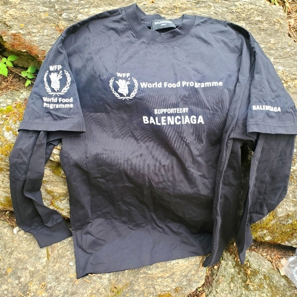 Balenciaga X WFP “World Food Programme” 2 in 1 Double Sleeve Longsleeve Tshirt M - Picture 1 of 7